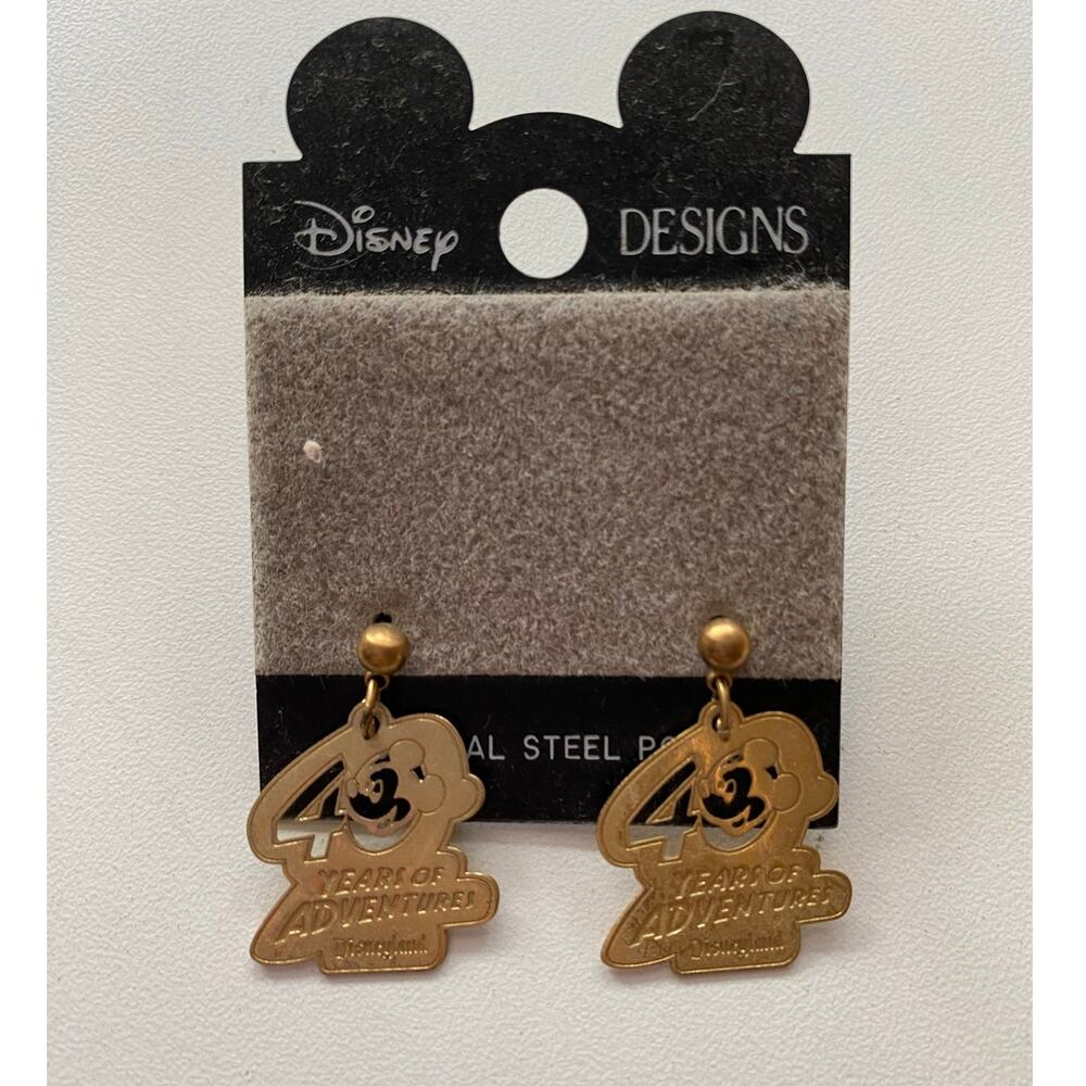 NWT Vintage 1995 Disneyland 40 Years of Adventure 40th Anniversary Earrings